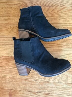 Sonoma Goods For Life Jorjaa Women's Western Cabeza Ankle Boots.
